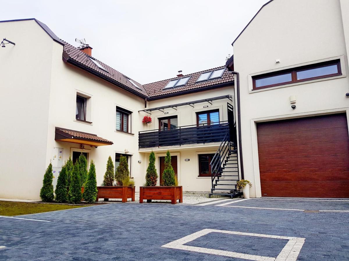 Apartament Old England Zywiec Exterior photo